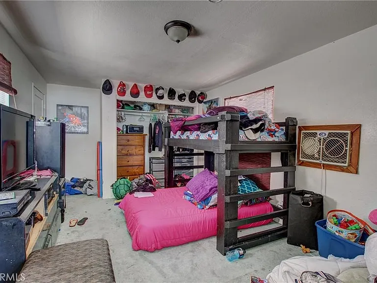 193 W Washburn Ave #A — Photo 6