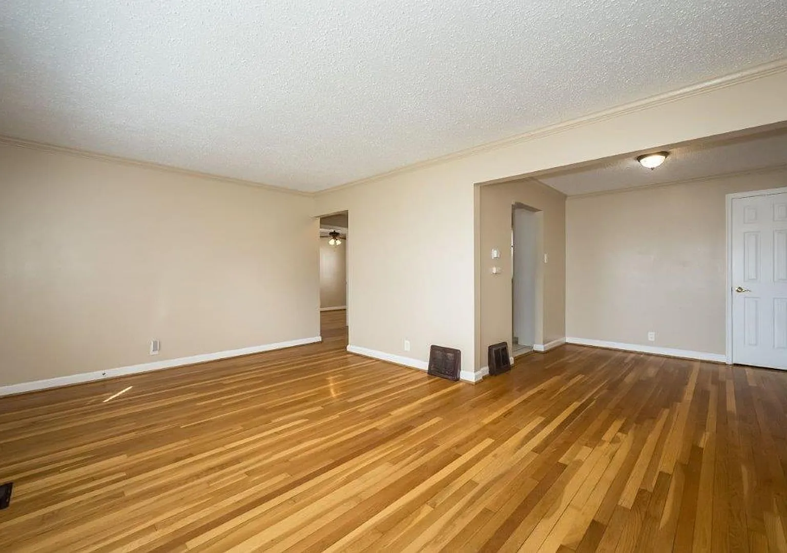 10546 Anson — Photo 4