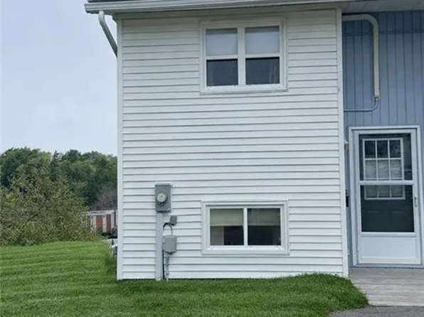 7 Woodside Park, Saint John, NB E2J 3T8