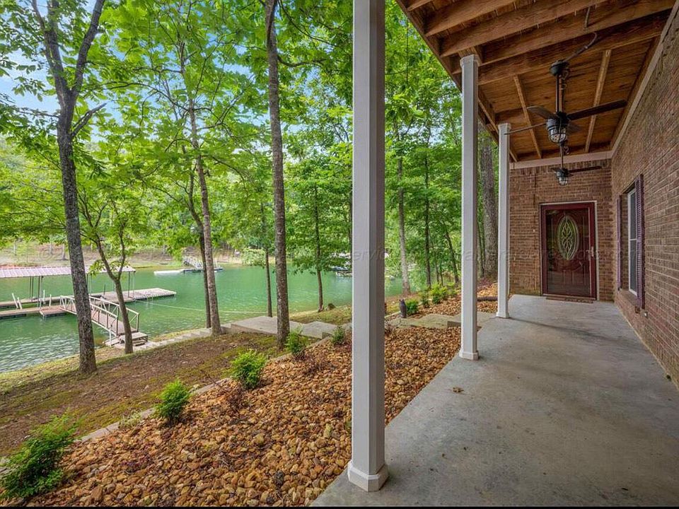 2nd image of 85 Yacht Ln
