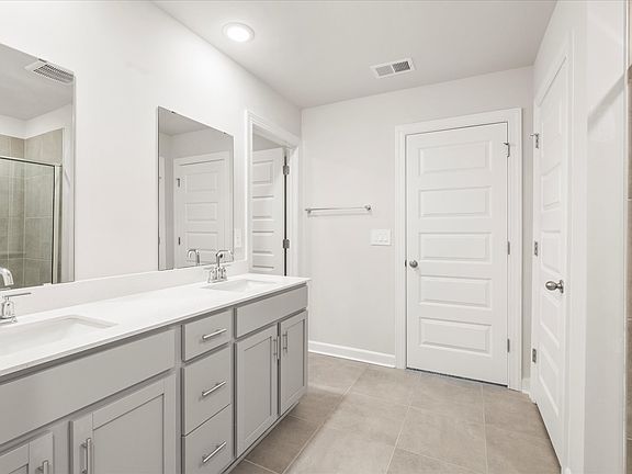 Welcome to the Chatham floorplan at The Farm at Wells Creek - Signature Collection.