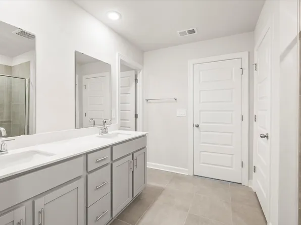 Chatham Plan, Creek Ridge - Signature Collection