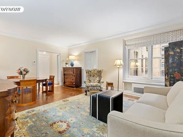 14 Sutton Place South 5D image 3 of 7