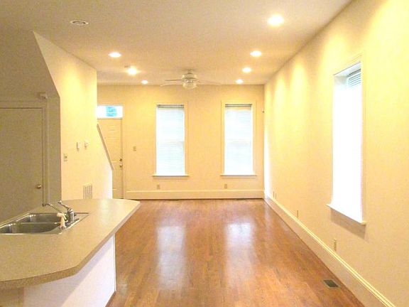 5th image of 1 S Plum St