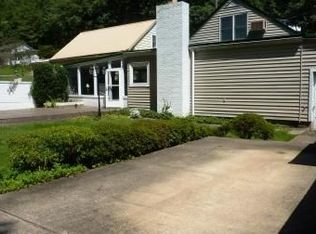 108 Mitchell St, Logan, WV 25601