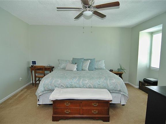 4th image of 732 Westminster Ln