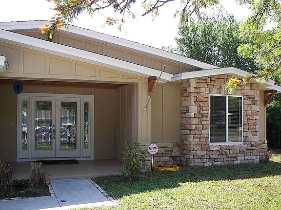 2nd image of 345 Barbara Cir