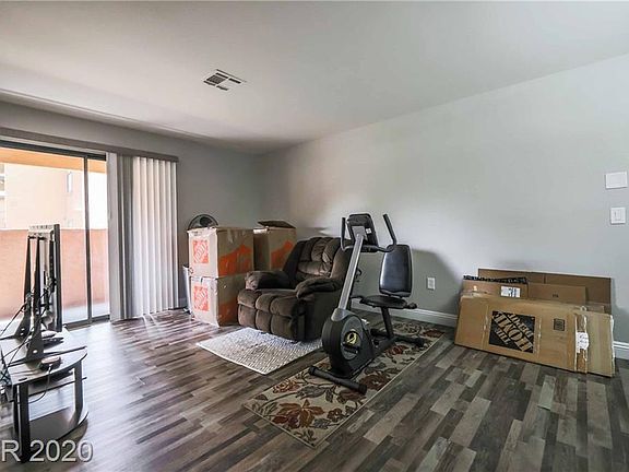 5th image of 2451 N Rainbow Blvd Unit 1062