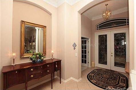 3rd image of 2033 Wexford Green Dr