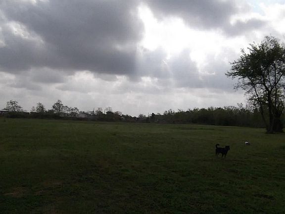 4th image of 147 County Road 4894