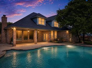 1412 Hunters Creek Rd, Edmond, OK 73003