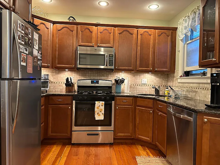 144 Lexington Ave #1 — Photo 6