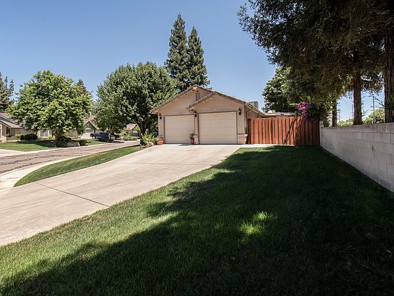 5th image of 1809 E Evergreen Court