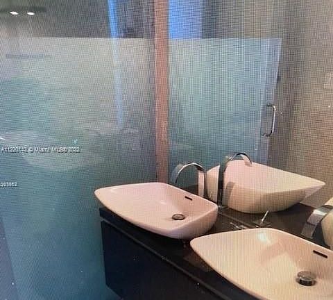 4th image of 200 Biscayne Boulevard Way APT 4409