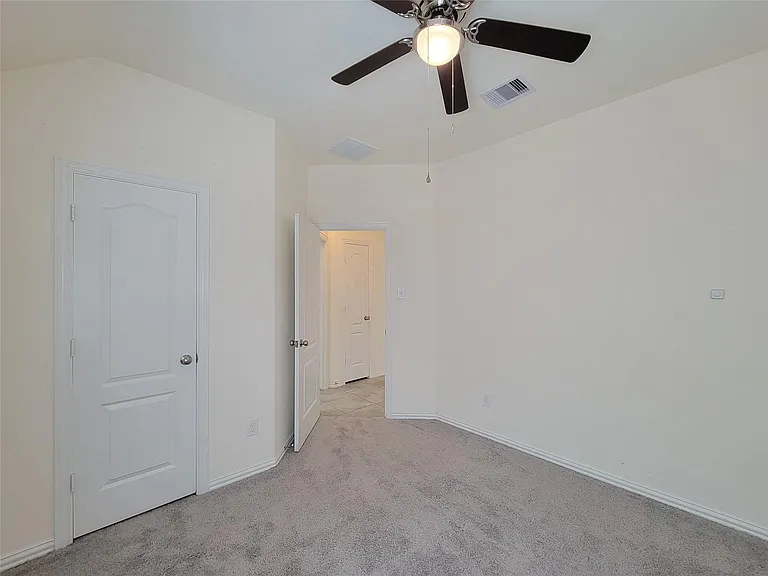 10037 Swift Fox Ct — Photo 10