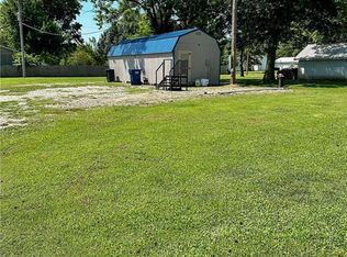 321 N 6th Ave, Columbus, KS 66725