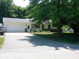 1112 Janice St, Wayland, MI 49348