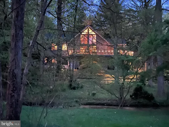 433 Homestead Rd, Strafford, PA 19087