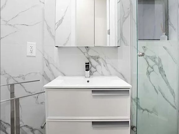 2nd image of 728 Amsterdam Ave #4L