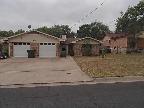 3702 Rocky Hollow Trl #B Photo 1