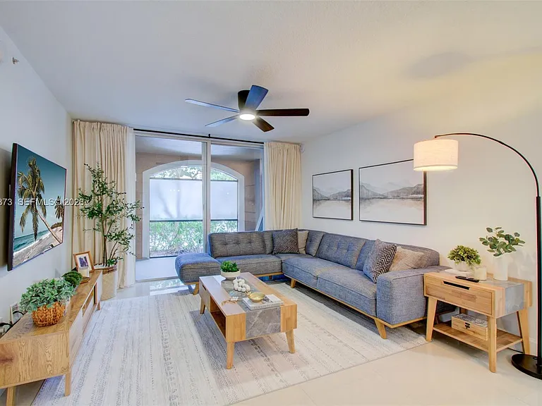 4824 N State Rd #7-9105 — Photo 5