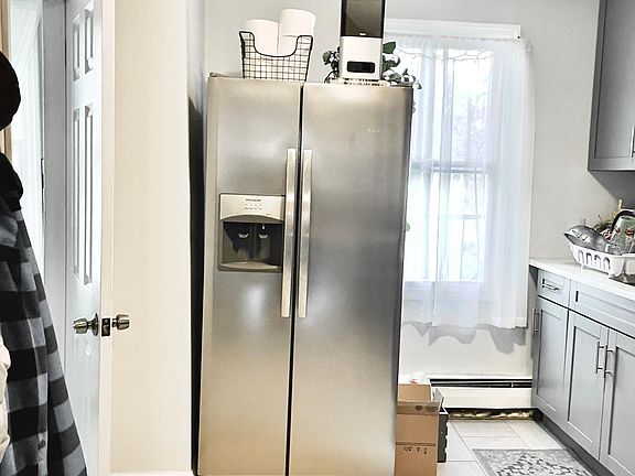 5th image of 249 Pine St #2