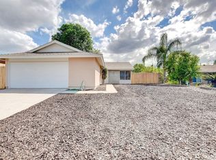 1050 Bascomb Dr, Riverside, CA 92507