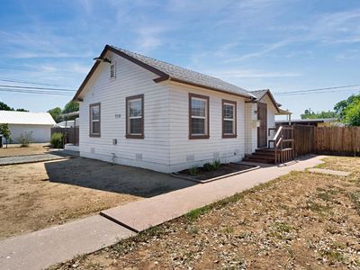 516 W 7th St, Madera, CA, 93637