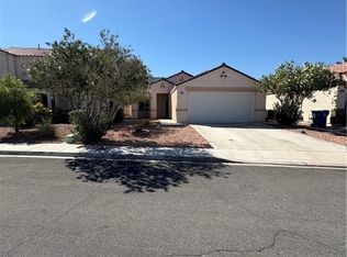 9611 Sky Hollow Dr, Las Vegas, NV 89123