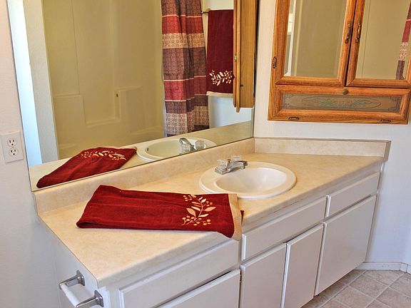 5th image of 1320 Larkspur Ln