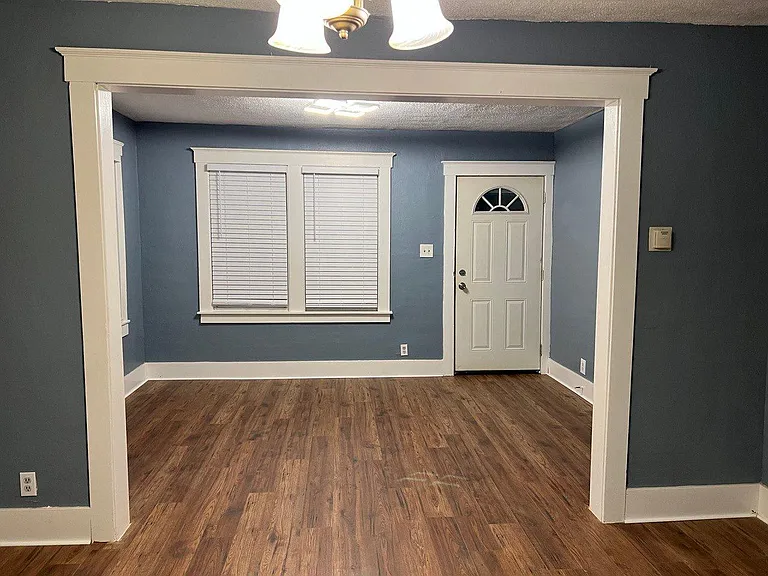 537 E Woodland St — Photo 4