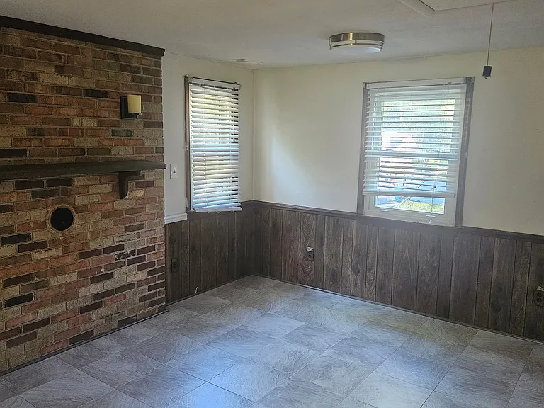74 Jacobs Ln — Photo 9