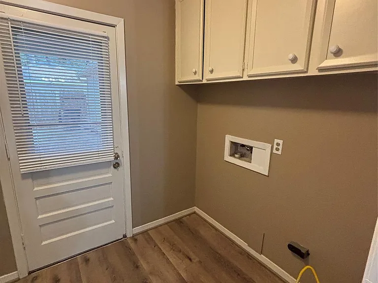 15702 Oxenford Dr — Photo 22