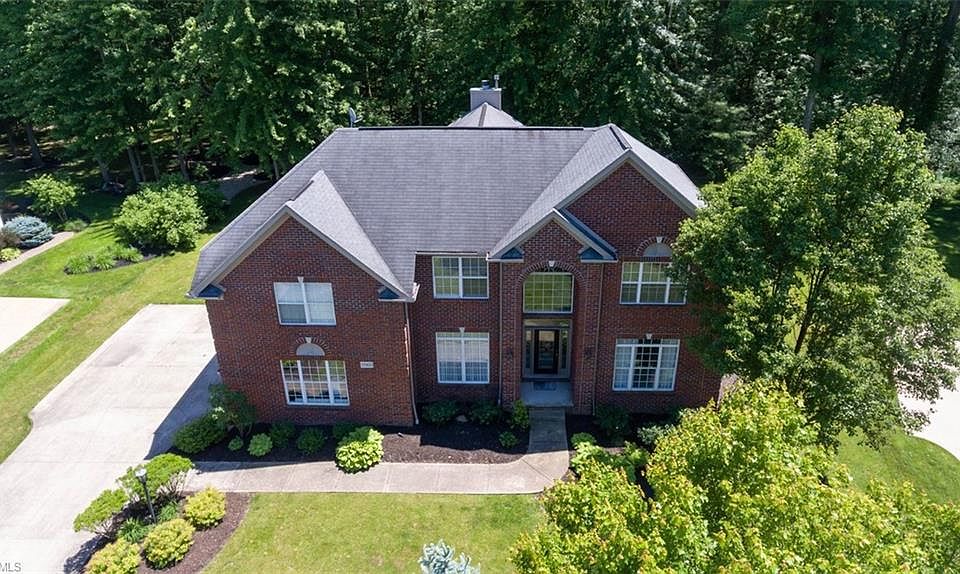1st image of 37905 Heron Ln