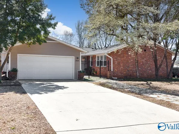 203 Southcrest Dr SW, Huntsville, AL 35802