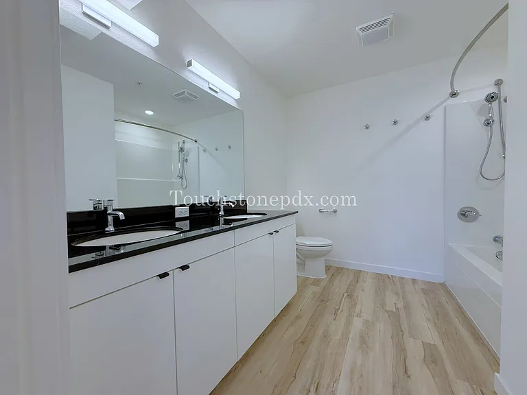 Tabor Terrace — Photo 59