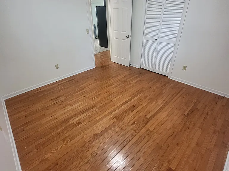 7001 Pauline Cir — Photo 19