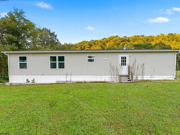 3rd image of 58 Sable Ln