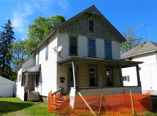 24 Pine St, Franklinville, NY 14737
