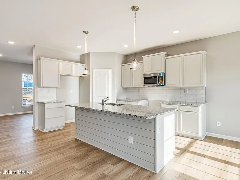 7925 Copper Drift Way — Photo 8