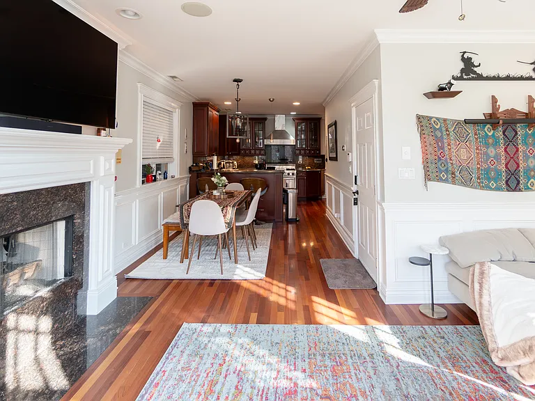 2951 N Halsted St #2 — Photo 5