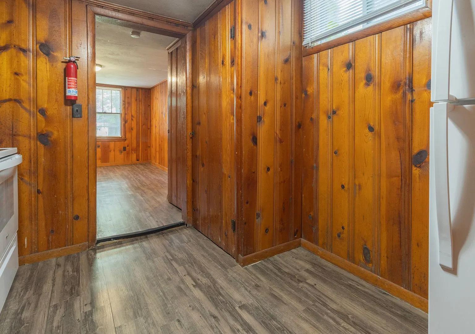 1405 University Ave — Photo 4