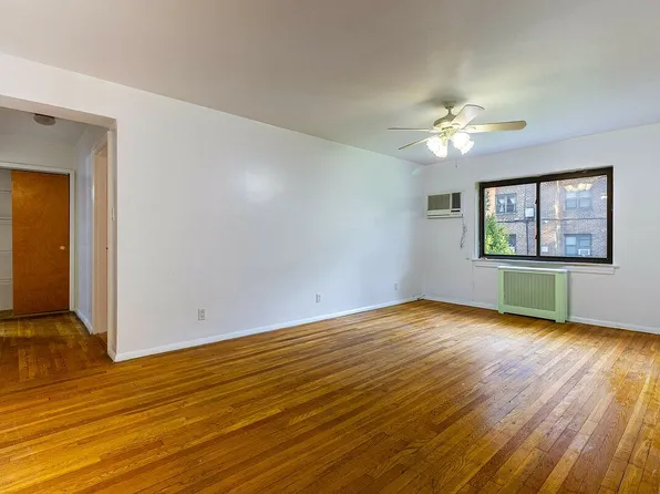 8853 Bay 16 St #1A, Brooklyn, NY 11214