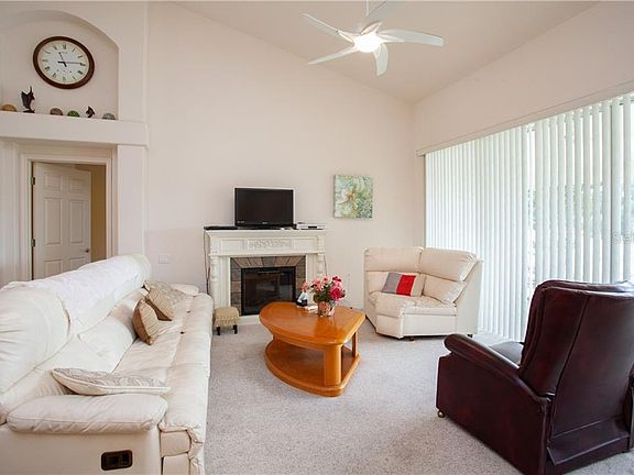 3rd image of 25329 Canterbury Dr