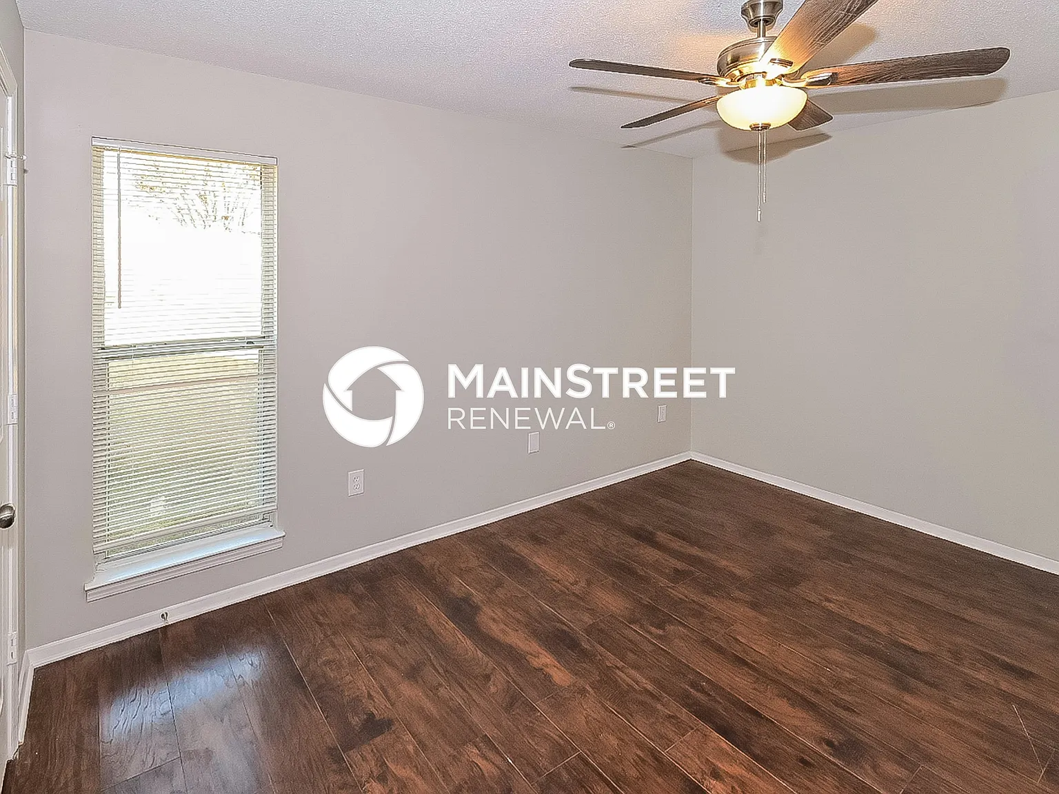 10256 Palmer Dr — Photo 2