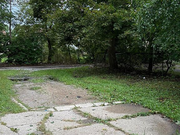 5th image of 1022 N Martin Luther King Junior Boulevard