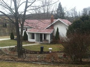 229 Blue Top Rd, Perryopolis, PA 15473