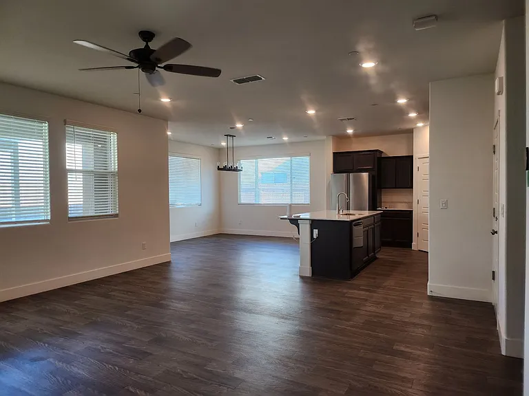 2455 Robledo Way — Photo 15