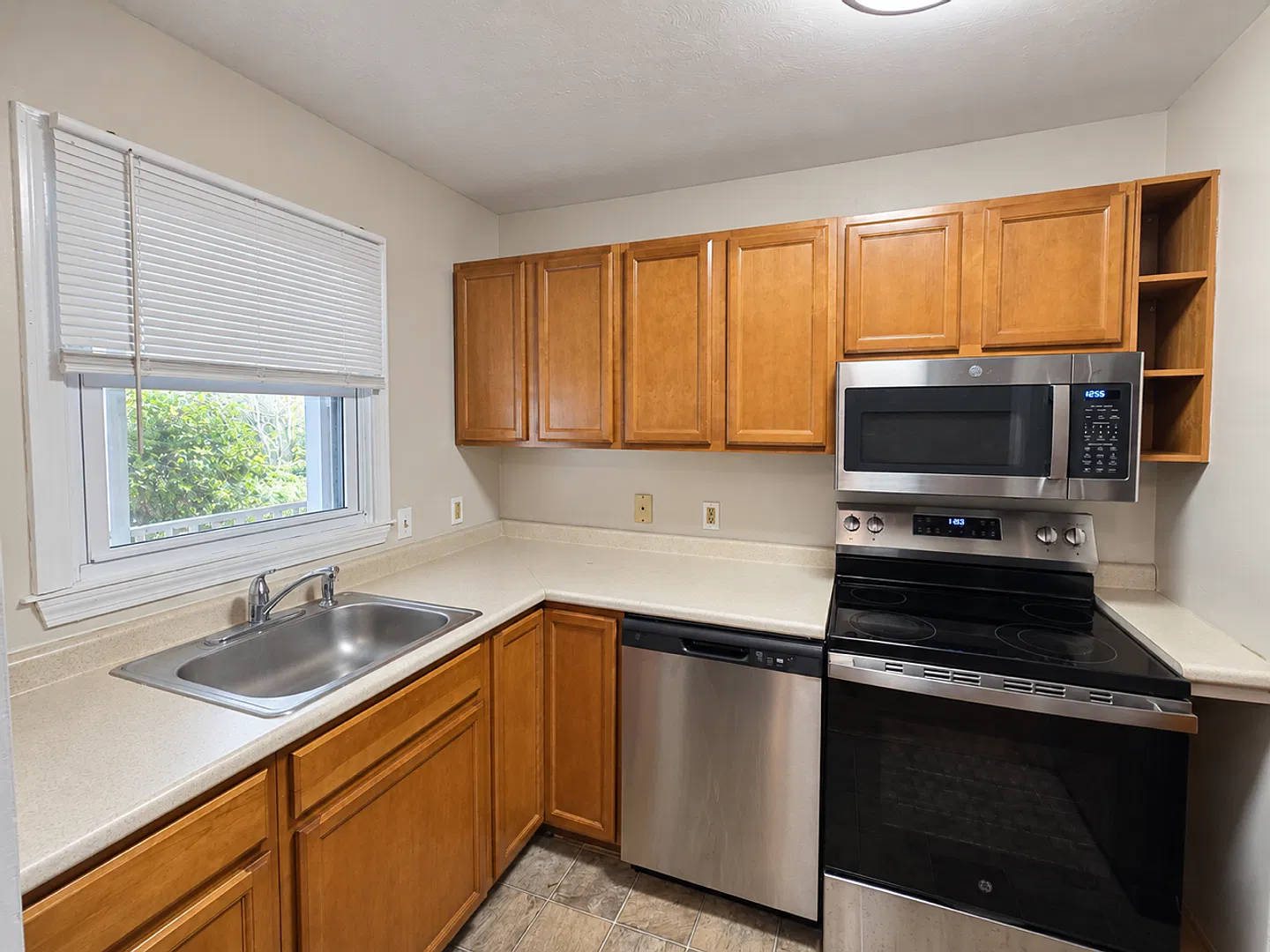 Harbortree Apartments — Photo 4