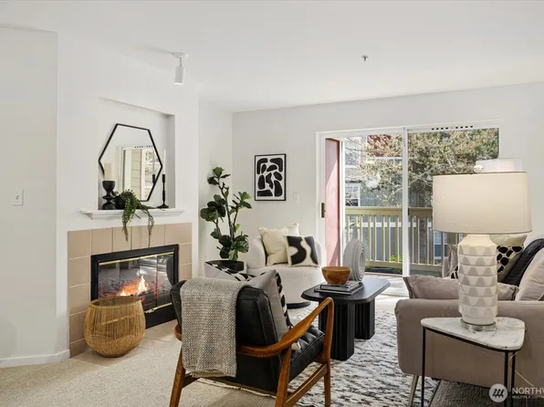 7711 NE 175th Street #A209, Kenmore, WA 98028